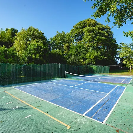 Chateau Avec Vue Sur La Loire Bed & Breakfast 4*