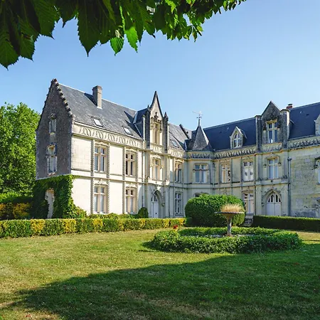 Chateau Avec Vue Sur La Loire לינה וארוחת בוקר 4*