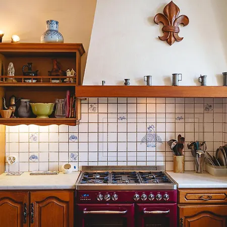 Chateau Avec Vue Sur La Loire לינה וארוחת בוקר 4*