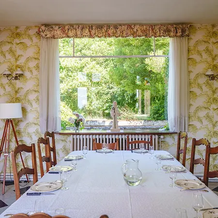 Chateau Avec Vue Sur La Loire לינה וארוחת בוקר Chènehutte-les-Tuffeaux