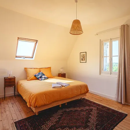 Chateau Avec Vue Sur La Loire